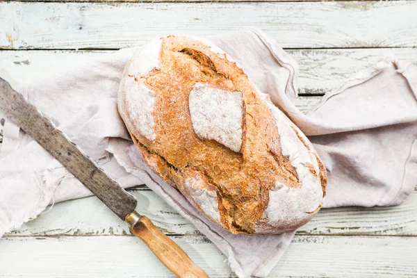 Čerstvý domácí chléb — Stock fotografie