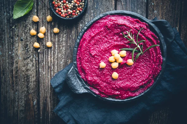 Pancar kırmızısı humus — Stok fotoğraf