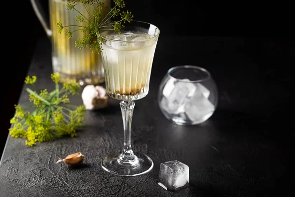 Pekel cocktail in een glas — Stockfoto