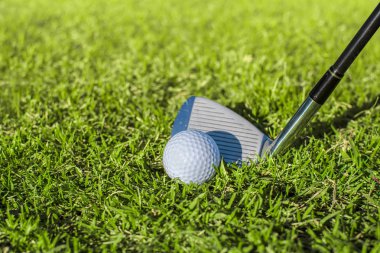 Sağlık ve meditasyon için golf oynamak,