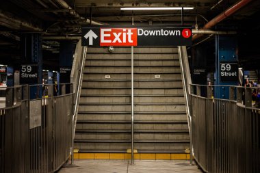 Columbus Circle Metro İstasyonu New York'ta çıkmak