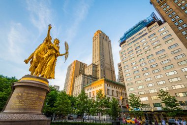 Midtown Manhattan, New York City Grand Army Plaza.