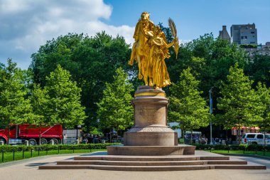 William Tecumseh Sherman heykel, Manhattan, New York City'deki Grand Army Plaza'daki.