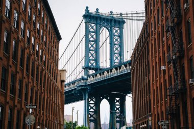 Washington Street ve Manhattan Bridge, Dumbo, Brooklyn, New York City.