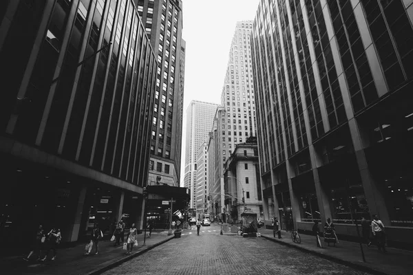 財政地区 マンハッタン ニューヨーク市の広い通り — ストック写真