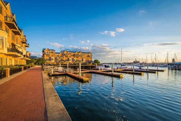 Docks Waterfront Condominiums Canton Baltimore Maryland — Stock Photo, Image