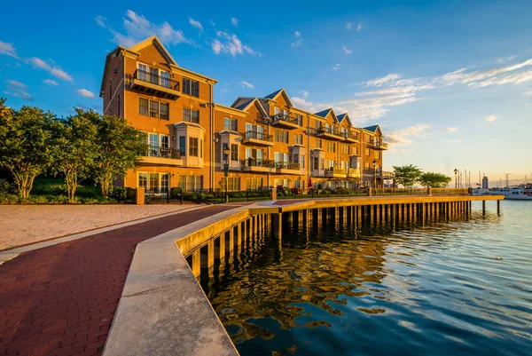 Waterfront Condominiums Kanton Baltimore Maryland — Stok fotoğraf