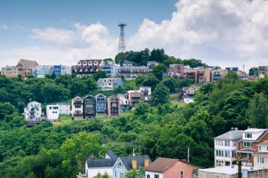 Mount Washington, Pittsburgh, Pennsylvania bir yamaca evlerin görünümü
