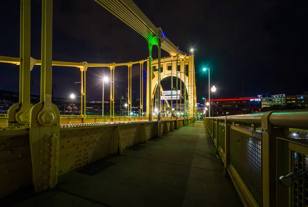 Puente Roberto Clemente Por Noche Pittsburgh Pennsylvania — Foto de Stock