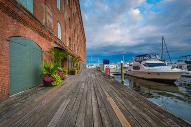 Henderson'ın Wharf, akşamlarınıFells Point'teki, Baltimore, Maryland