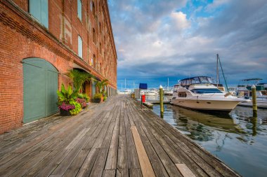 Henderson'ın Wharf, akşamlarınıFells Point'teki, Baltimore, Maryland