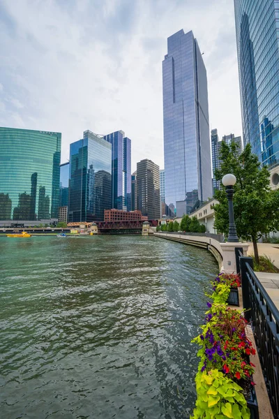 Moderne Gebouwen Langs Chicago River Chicago Illinois — Stockfoto
