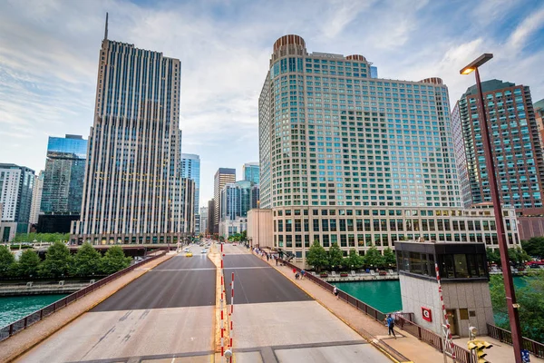 Edifícios Modernos Loop Ponte Sobre Rio Chicago Chicago Illinois — Fotografia de Stock