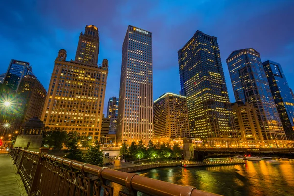 Wolkenkratzer Fluss Chicago Bei Nacht Chicago Illinois — Stockfoto