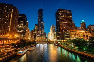 Chicago Nehri, gece, Chicago, Illinois