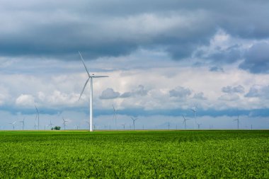 Kırsal Indiana yel değirmenleri