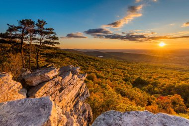 Annapolis kayalar, boyunca South Mountain, Maryland Appalachian izini gün batımı görünümü