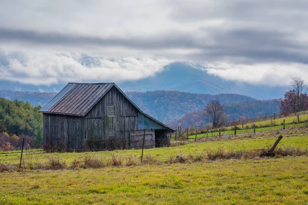 Ahır Blue Ridge Parkway Virginia Marnixkade Blue Ridge Dağları Üzerinde — Stok fotoğraf