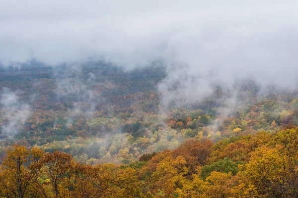 Mlhavé Podzimní Pohled Blue Ridge Parkway Virginii — Stock fotografie