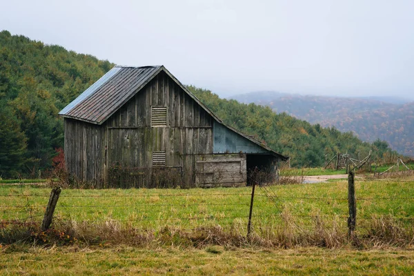 Ancienne Grange Long Blue Ridge Parkway Dans Les Appalaches Virginie — Photo