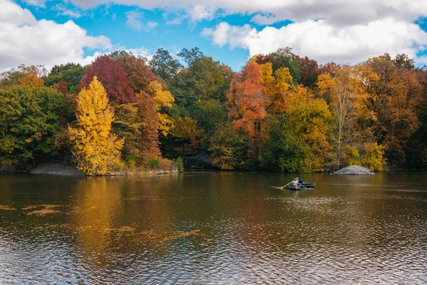 Осінній Колір Вздовж Озеро Манхеттен Нью Йорк — стокове фото