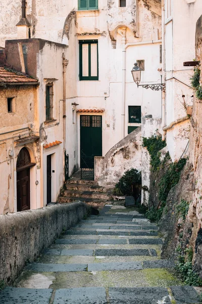 Una Estrecha Escalera Minori Costa Amalfi Campania Italia — Foto de Stock