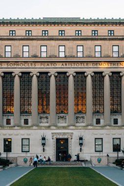 Butler Kütüphane, Morningside Heights, Manhattan, New York'taki Columbia Üniversitesi'nde