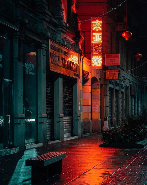 Sinal Vermelho Noite Chinatown Milão Itália — Fotografia de Stock