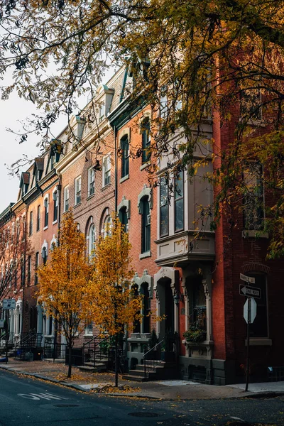 Herbstfarben Und Reihenhäuser Der Nähe Des Rittenhouse Square Philadelphia Pennsylvania — Stockfoto