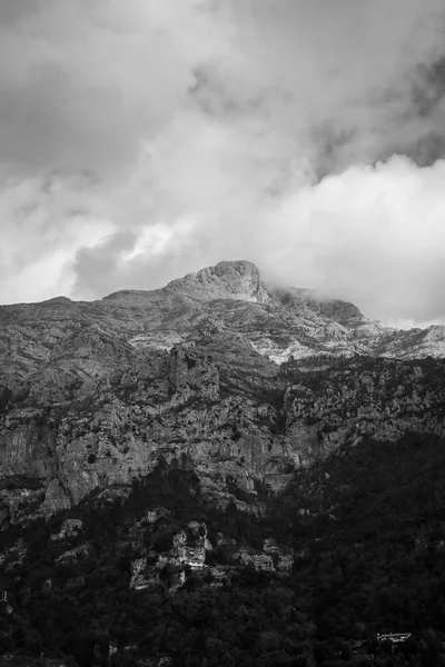 Góry Mieście Positano Wybrzeżu Amalfi Prowincji Kampania Włochy — Zdjęcie stockowe