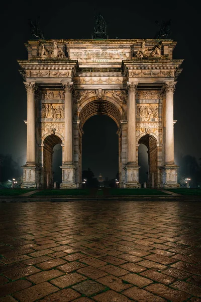 Arco Della Pace Por Noche Milán Italia — Foto de Stock