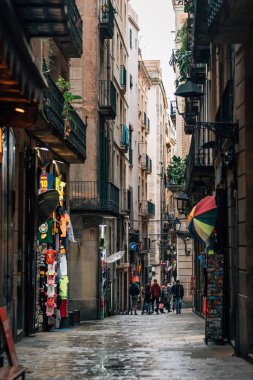 Gothic Quarter, Barselona, İspanya, dar sokakta