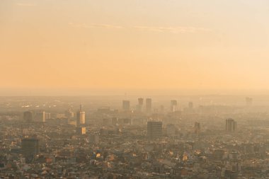Gün batımı cityscape manzarası görünümünden sığınaklar Del Carmel, Barcelona, İspanya