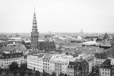 Kopenhag, Danimarka Christiansborg Sarayı Tower görüntülemek.