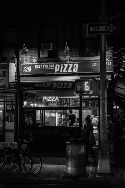 East Village Pizza Night East Village Manhattan New York City — Stock Photo, Image