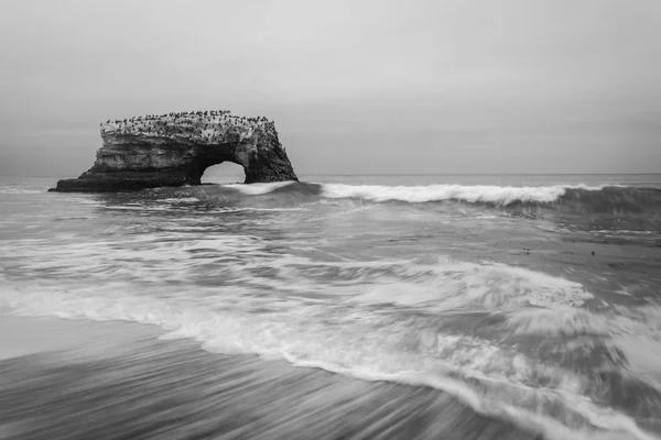 Puente Natural Olas Océano Pacífico Natural Bridges State Beach Santa — Foto de Stock