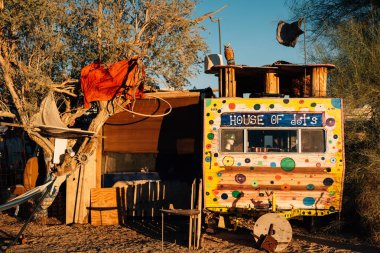 Nokta, levha City, California House