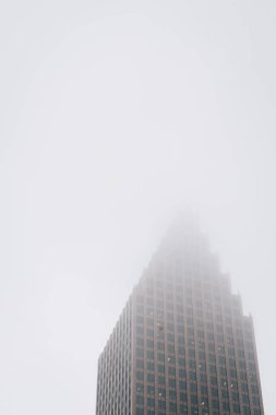 Sis, Houston, Teksas'ın modern gökdelen