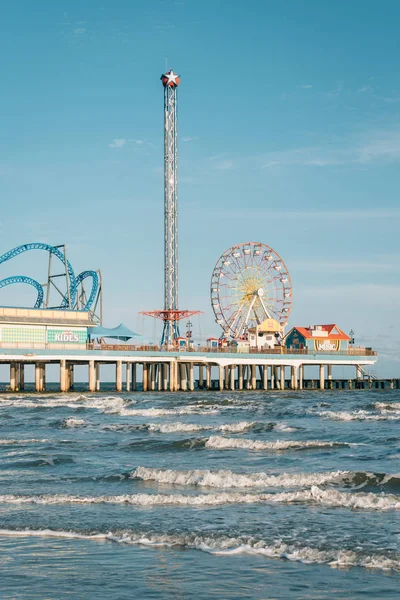 The Galveston Island Historic Pleasure Pier, em Galveston, Texas — Fotografia de Stock