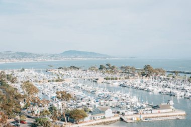 Dana Point, Orange County, Kaliforniya limanda görünümünü