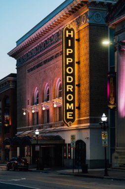 Gece, Baltimore, Marylan Hipodrom tiyatro neon tabela