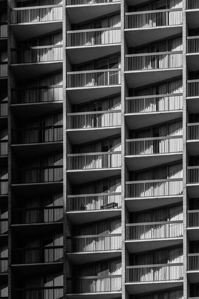 Detalhes arquitetônicos modernos de varandas em Rosslyn, Arlington , — Fotografia de Stock