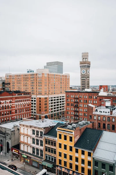 Pohled na Bromo-Seltzer Tower a centrum Baltimoru, Maryland — Stock fotografie