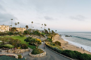 Heisler Park ve plaj görünümü, Laguna Beach, Orange County, 