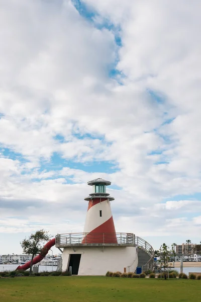 Latarnia morska w Marina Park, w Newport Beach, Kalifornia — Zdjęcie stockowe