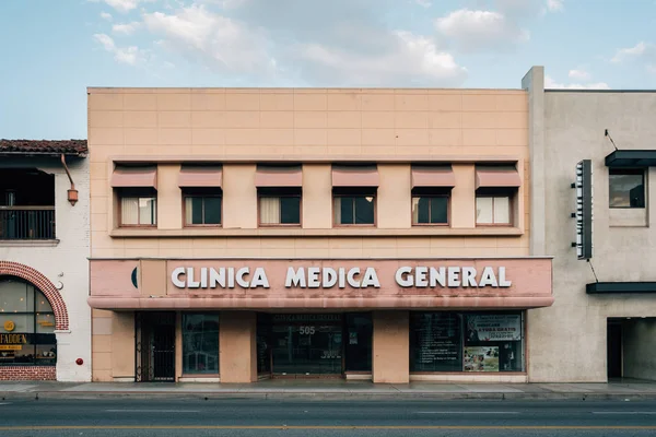 Clínica Médica, en el centro de Santa Ana, California — Foto de Stock