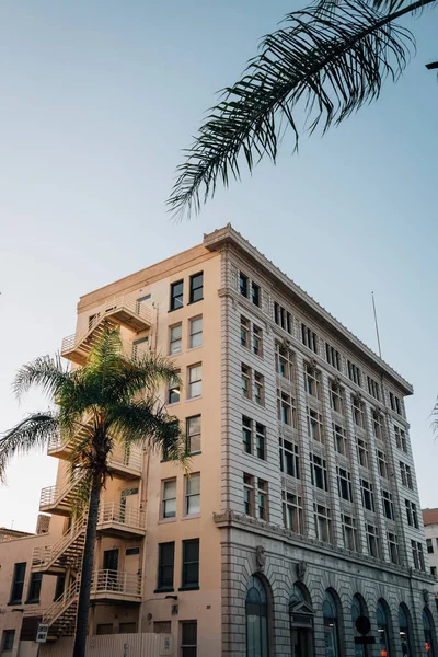 Edificio histórico en el centro de Santa Ana, California — Foto de Stock