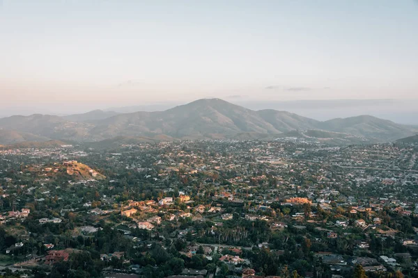 Pohled z Mount Helix v La Mesa poblíž San Diega, Kalifornie — Stock fotografie