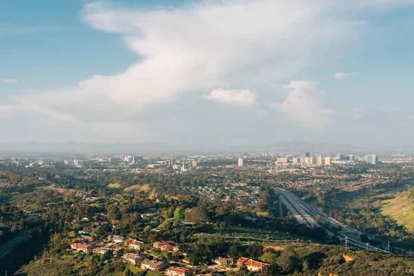 La Jolla, San Die'deki Soledad Dağı'ndan University City manzarası — Stok fotoğraf