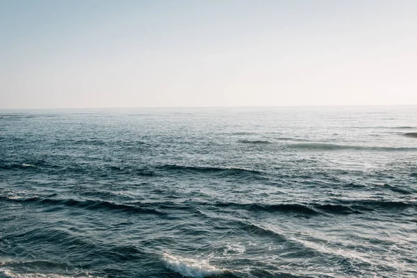 Волны в Тихом океане, Ла-Хойя, Сан-Диего, Калифорния — стоковое фото